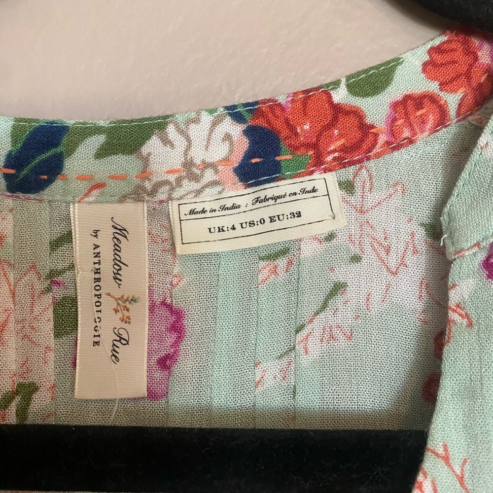 Anthropologie Meadow Rue Floral Pintucked Blouse - Picture 4 of 9